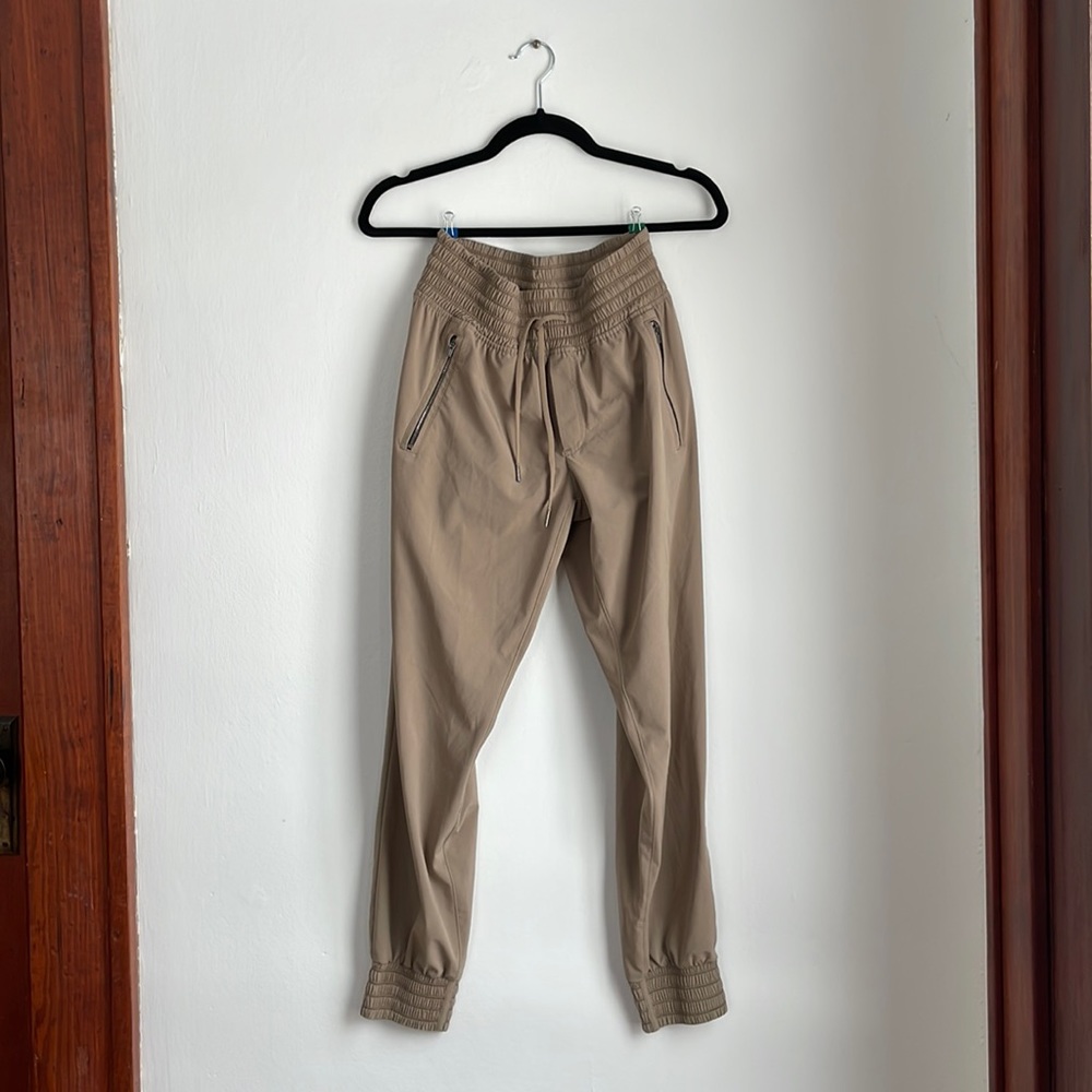 Athleta Camden Jogger Brownstone Beige